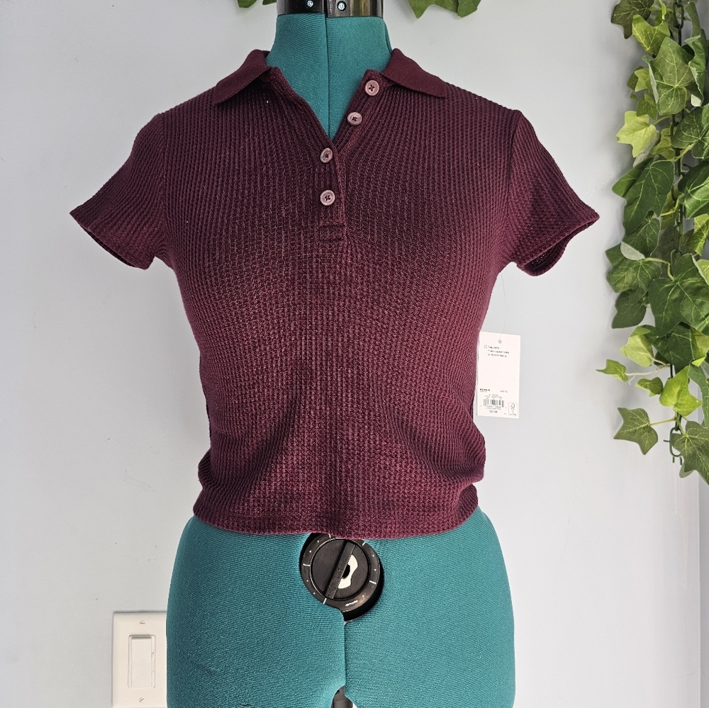 NWT Button up crop top size xs